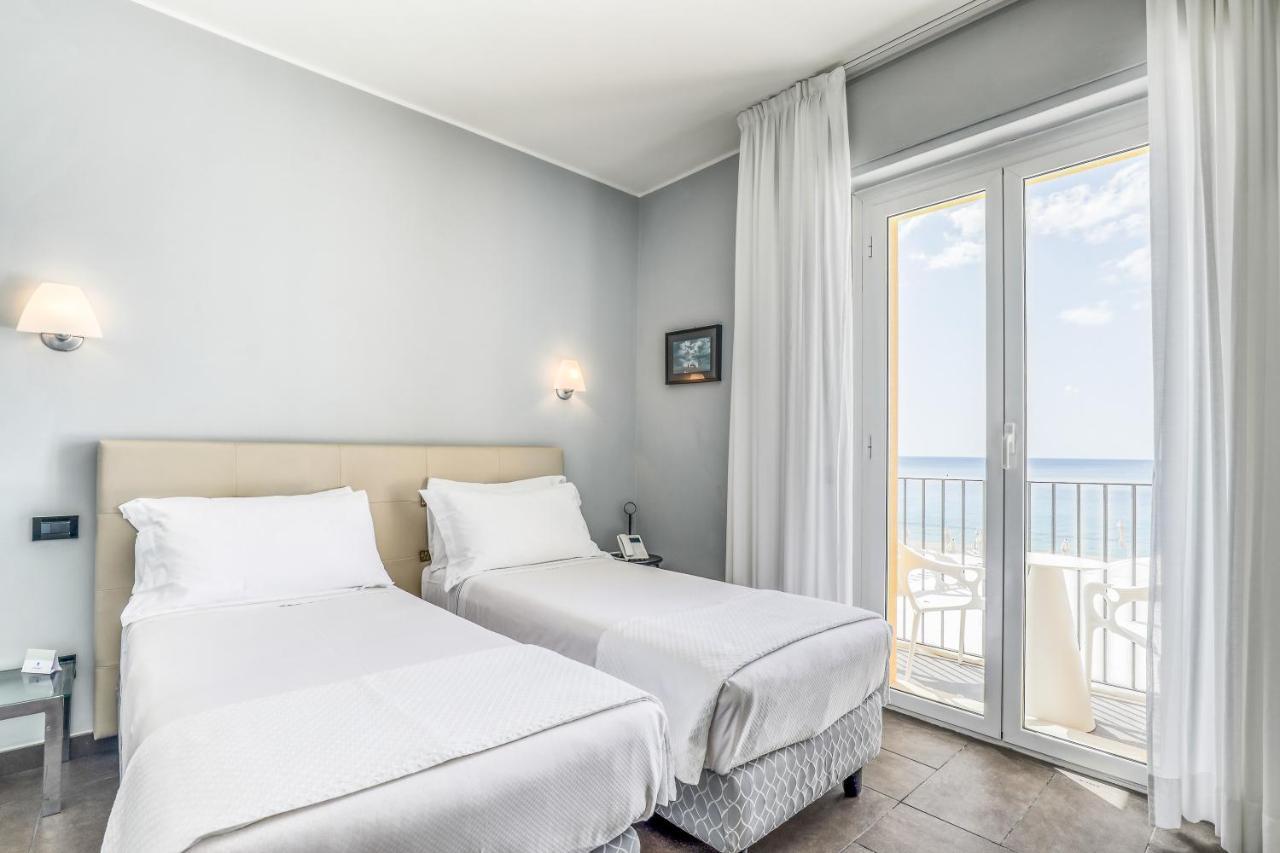 Hotel Albatros Varigotti Zewnętrze zdjęcie